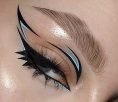 Creative Eyeliner, Glisten Cosmetics, Eye Makeup Images, Eyeliner Designs, Cute Eye Makeup, Graphic Makeup, Rave Makeup, Swag Makeup, Eye Makeup Pictures