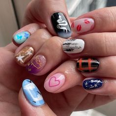 Taylor Swift The Eras Tour nails 🤍 Gel Nails Taylor Swift, Taylor Swift Nail Inspo Eras, Taylor Swift Pedicure, Rep Era Taylor Swift Nails, Taylor Swift Eras Nails With Ttpd, Taylor Swift Gel Nails, Eras Tour Nails Taylor Swift, Taylor Swift Nails Short, Ears Tour Nails