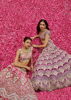 ‘Khwaab’ by Osaa that encapsulates every wish of a bride. Where traditional meets modern in rich hand embroidery on delicate fabrics. Explore lehengas, saris and jackets in romantic tones like sea blue, dusty rose and ash with intricate zardozi work, metallic bead work, French knots and multi-colored thread work. Mirror Work Lehenga, Bridal Squad, Cultural Clothing, Bridal Lehenga Collection, Work Lehenga, Heart Break, Designer Studio