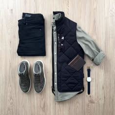 Vest Outfits Men, Clothes Combinations, Frayed Shorts, Mens Business Casual Outfits, Shirt Vest, Mens Fashion Fall