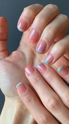 Basic Summer Nail Ideas, Kids Manicure Ideas Simple, Preppy Nail Ideas For Kids, Kids French Tip Nails, Unghie Franc, Teen Nails Short, Kids Manicure Ideas, Lilac Nails Design, Round Nail Designs