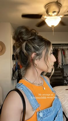 Going Out Messy Bun, Delany Childs Messy Bun, High Bun With Curls Hanging Down, Updo Hairstyles For Concert, Messy Classy Bun, Messy Bun Pictures, Hippie Updo, Half Up Half Down Messy Bun Tutorials, Delaney Childs Messy Bun