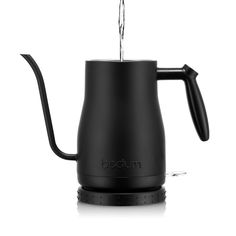 Bodum Gooseneck Electric water kettle, 1.0l | 34 ounces - Main Street Roasters Gooseneck Kettle, Pour Over Coffee Maker, Ground Coffee Beans, Coffee Syrup, Water Kettle, Pour Over Coffee, Cup Of Joe, Coffee Accessories, Coffee Grinder