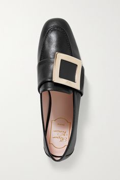 Roger Vivier's loafers are topped with the house's signature gold buckle that adds an elegant touch to the already polished silhouette. Made in Italy from black textured-leather,  they're set on slight heels and have subtly squared toes. Wear yours with everything from skinny jeans to relaxed tailoring. Roger Vivier Sandals, Relaxed Tailoring, Roger Vivier Shoes, Embellished Shoes, Buckled Flats, Patent Leather Loafers, Shoes And Sandals, Moccasins Shoes, Roger Vivier