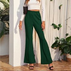 Shein Ezwear High Waisted Flare Leg Pants In The Size Xlarge In Dark Green Color 98% Polyester 2% Elastane Solid Color Flared Legs High Waisted Machine Washable Elastic Waist Approximately 44” With The Stretch All Around Inseam 32” Front Rise 12” Leg Flare Opening 14” One Side Stretchable Material New With Tag Price $15 Or Less Is Firm Hot Pink Satin Dress, Flare Leg Trousers, White Slacks, Formal Chic, Fall Outfits Inspiration, Flower Pants, Bell Pants, Warm Color Palette, Black And White Stars