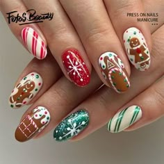 Christmas is a time of joy, warmth, and togetherness. While we decorate our homes and dress up for the season, why not add some holiday cheer to your nails as well? Simple Christmas nails are an easy and fun way to show off your festive spirit. Whether you’re getting ready for a cozy family gathering or a stylish office party, simple Christmas nails can be the perfect accessory. Fake Nails White, Ballet Nails, Holiday Nail