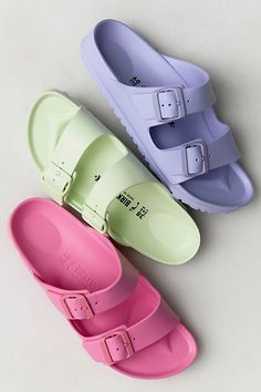 Birkenstock Eva Arizona, Birkenstock Eva, Sandals Outfit Summer, Rubber Birkenstock, Arizona Birkenstock, Vacation Sandals, Preppy Shoes, Cute Slippers