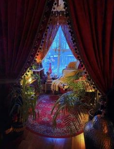 Moody Maximalist, Maximalist Boho, Pretty Room, Dreamy Room, Apartment Decor Inspiration, Dream Room Inspiration, Dream Apartment, Dream House Interior, Apartment Inspiration