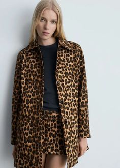 Leopard Print Loafers, Street Jacket, Leopard Coat, Leopard Print Coat, Fitted Coat, Print Coat, Print Trends, Fashion People, Total Look