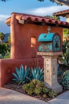 Vintage Mailbox, New Mexico Homes