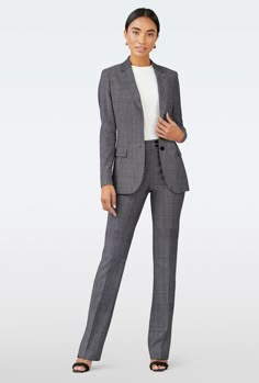 Modern Fitted Fall Suit, Modern Fitted Suits For Fall, Gray Suit Women, Office Uniform For Women, Sage Suit, Grey Blazer Women, Light Gray Suit, Formal Attire For Women, Gray Suits