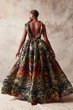 Haute Fashion, Trip Essentials, Naeem Khan, Essentials List, Road Trip Essentials, African Beauty, Silk Organza, 70th Birthday, Packing Tips For Vacation