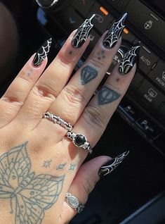 Spooky Nails Spider Web, Black Nail Inspo Halloween, Spooky Witchy Nails, Spooky Season Nails Coffin, Aesthetic Spooky Nails, Goth Gel X Nails, Black Cobweb Nails, Halloween Gothic Nails, Spooky Goth Nails