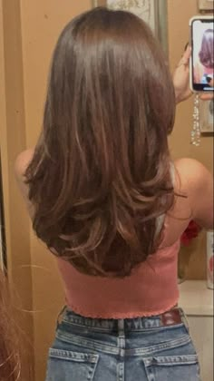 Mis Back Length Hair, Trim With Long Layers, Round Layers Balayage, Haircuts Inspiration Mid Length, Medium Length U Haircut, Mid Back Layered Haircuts, Dramatic Layers Long Hair With Curtain Bangs, Medium Length Brown Hair With Long Layers, Long And Medium Layered Hair