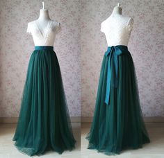 Green Tulle Skirt, Bridesmaid Skirt, Tulle Skirts Outfit, Skirt With Bow, Bridesmaid Skirts, Green Floor, Red Plaid Skirt, Clothing Studio, Green Tulle