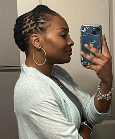 Med Length Loc Styles, Traditional Loc Styles, Micro Locs Updo Styles, Graduation Loc Styles, Short Loc Updo, Short Dreads Styles For Women, Loc Updo Styles Short, Short Loc Styles For Women