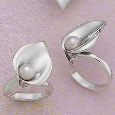 James Avery Retired Calla Lily Ring Sz 6.5 Lily Ring, James Avery, Ring Color, Calla Lily, Womens Jewelry Rings, Limited Time, Lily, Women Jewelry, Ring