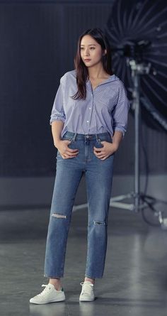 Krystal Jung Outfit, Krystal Fashion, Krystal Jung Fashion, Krystal Fx, Campus Outfit, Workwear Fashion, Korean Celebrities, Kpop Fashion