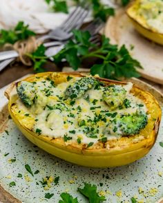 Alfredo Stuffed Spaghetti Squash, Vegan Squash, Veggie Alfredo, Stuffed Spaghetti Squash, Mcdougall Recipes, Vegan Spaghetti, Flexitarian Diet