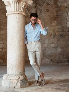 Blue Shirt Combination, Beige Pants Outfit, Office Old Money, Old Money Fashion, Shirt Outfit Men, Money Fashion, Pants Outfit Men, Smart Casual Men