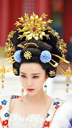 Ancient Chinese Hairstyles, Wu Zetian, Chinese Empress, The Empress Of China, Empress Of China, Fan Bingbing, Chinese Hairstyle, Song Hye Kyo, Tadashi Shoji