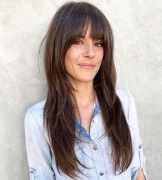 25+ Cute Long Haircuts With Bangs | momooze.com Shag With Curtain Fringe Straight Hair, Cute Long Haircuts, Long Fringe Hairstyles, Layered Hair With Bangs, Ombré Hair, Hair With Bangs