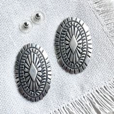 Make A Statement With These Gorgeous Xl Vintage Southwestern Sterling Silver Concho Stud Earrings! At 2” Long, These Gorgeously Hand Scalloped & Stamped Conchos Hang From Sterling Posts. These Are Classic Southwestern Earrings For Your Collection And Would Wear Great With A Variety Of Styles. These Are High Quality Conchos, Fully Hand Tooled With Each Individual Shape Being Hand Hammered. These Are Sturdy Unlike Many Pressed Conchos. In Excellent Vintage Condition, Clean And Ready To Wear! Concho 2” Long 1 3/16” (Just Under 1 1/4”) Wide 19 Grams Total Most Likely Native, But Unmarked. Conchos & Posts Tested And Guaranteed Sterling. From A Smoke And Pet Free Home! See My Items For Southwestern Jewelry, Vintage Sterling Silver, Vintage Silver, Post Earrings, Native American, Vintage Ladies, Vintage Jewelry, Ready To Wear, Jewelry Earrings