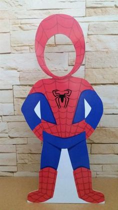 decoración hombre araña sencillo marco para fotos Spider Man Photo Booth, Diy Spider Man Decorations, Spidey Party, Spiderman 4, Spiderman Birthday Cake