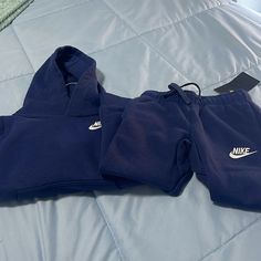 Toddler Nike Jogger Set Navy Blue Nike Set, Nike Hoodie And Sweatpants Set, Nike Matching Set Outfit, Dark Blue Nike Tech, Nike Sweat Set, Quince Gift Ideas, Nike Tech Set, Nike Sets, Birthday Gift Ideas For Mom