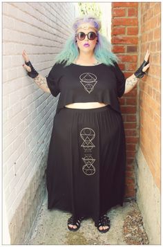 Fatshion Peepshow: Domino Dollhouse Crop Top Goddess Plus Size Alternative Outfits, Outfit Dark, Dark Boho, Fashion Alternative, Rule The World