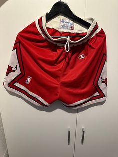 Champion Shorts Pants Chicago Bulls Size S  Vintage Jersey Jersey Shorts good condition! Jersey Vintage, Champion Shorts, Vintage Jerseys, Chicago Bulls, Cargo Shorts, Short Pants, Jersey Shorts, Short Outfits, Chicago