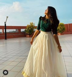 Lehenga Blouse Models Latest, Onam Designs Dress, Kerala Saree Lehenga Designs, Pattupavada For Women Design, Pattu Lehanga Blouses Designs, Latest Onam Collections, Onam Outfit Ideas For Women, Kerala Saree Outfit, Kerala Lehangas