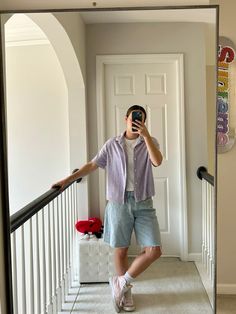 masc going out fit, gay girl fit, lesbian fit, androgynous fit, outfit inspo,lesbian fall fit,gay outfit inspo, spring fashion, wlw fashion, masc lesbian outfit, masc lesbian, jorts, lesbian summer fit, fall fit, masc outfits for women Wlw Summer Outfits, Lesbian Masc Outfits Summer, Gay Summer Outfits Women, Masc Summer Outfits For Women, Lesbian Outfits Tomboys, Gay Girl Outfits, Androgynous Summer Outfits, Masc Lesbian Outfits