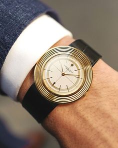 Golconda Diamond, Funky Watches, Horology Design, Watch Aesthetic, Watch Photo, Watches Unique, Rolex Oyster, Luxury Watches For Men, Dive Watches