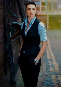 Lena Luthor, Fashion Vocabulary, Katie Mcgrath, Woman Suit Fashion, Elegante Casual, Classy Work Outfits