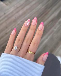 trendy spring nails,simple spring nails,spring nail art,cute spring nails,spring nail colors,spring nail ideas,trending spring nails,spring nails designs,subtle spring nails,subtle spring nails pink,subtle spring nails green,simple spring nail ideas french tip,summer ombre nails,summer nails,summer gel nails,summer gel nails ideas,simple summer nails,short simple summer nails,inspo simple summer nails,nail art ideas summer,acrylic nails,square acrylic nails,short acrylic nails,long acrylic nails,coffin nails,pink christmas nails,christmas gel nails,nail art designs,long baddie square acrylic nails,acrylic nail colors,trending nail inspo,pink summer nails,cute summer nails,nails design ideas,french nails. Nail Art Cute, Paznokcie Hello Kitty, Pink French Nails, Kutek Disney, Hot Pink Nails, Nagel Tips, Flower Nail Designs, Pink French