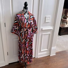 Diane Von Furstenberg Kimono Wide Sleeves Belt Size Xxs, This Kimono Runs Big! Can Fit Xs,S, And M. I Am A Med 36b And It Fits Me Comfortably! Ptop: 19 Kimono With Belt, Pleated Jacket, Half Zip Jacket, Bow Detail Dress, Wrap Sweater, Fitted Skirt, Wide Sleeves, Polo Dress, Tweed Jacket