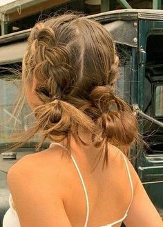 Hair Styles For Outside Work, Cute Hair Inspo Braid, Long Wavy Balayage Hair, Summer Hair Styles Braids, Hairstyle Ideas For Fine Hair, Easy Tasty Lunch Recipes, Long Blonde Hair Styles Braids, French Braids To Buns, Cute Summer Hair Updos