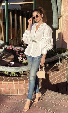 Poses On Chair, Fit And Fabulous, Classy Outfits For Women, Look Plus Size, Casual Chique, Workout Inspiration, Everyday Fashion Outfits, Ig Feed, Casual Day Outfits