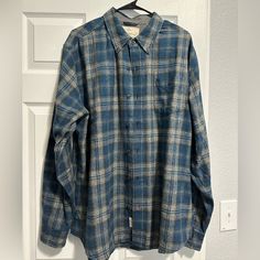 Brand New Weatherproof Vintage Flannel. Never Worn Only Took Off Tags. Too Big For Me Now. Great Shape. Ugly Mens Fashion, Aesthetic Blue Outfits Men, Flannel Aesthetic, Flannel Outfits Men, Blue Flannel, Flannel Outfits, Vintage Flannel, Gaming Clothes, Streetwear Men Outfits