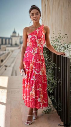 Olivia Mark - Single-Shoulder Beach-Ready Printed Maxi Dress: The Ideal Vacation Wardrobe Addition Woman Sleeve, Vacation Dresses Beach, Vacation Maxi Dress, Satin Cami Dress, Backless Evening Dress, A Line Maxi Dress, Dress Collar, Evening Gown Dresses, Vacation Dress