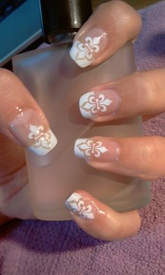 Saints Nails, Green Christmas Nails, Ongles Design, French Designers, Valentine Nails, Nail Polish Trends, French Acrylic Nails, Nail Style, Nail Fashion