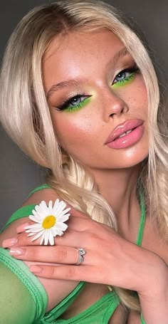 Exotic Makeup, Beauty Makeup Photography, Birthday Makeup, Green Makeup, Evening Makeup, Stunning Makeup, Creative Makeup Looks, Makeup Photography, Shooting Photo