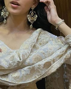 Desi Love, Desi Wear, Desi Aesthetic, Desi Girl, Instagram Photo Inspiration, Feminine Aesthetic, Brown Girl