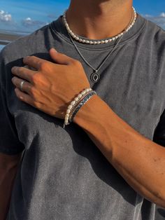 Classy Mens Jewelry, Jewelry Design For Men, Mens Hand Jewelry, Men’s Fashion Jewelry, Guys With Jewelry, Mens Aesthetic Accessories, Mens Beach Jewelry, Mens Jewelry Fashion, Aesthetic Mens Jewelry