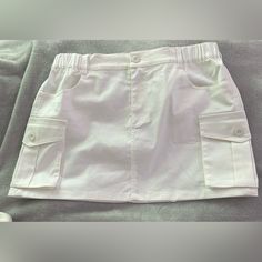 White Cargo Skirt From Amazon. Never Worn. Size Large. Has A Stretchy Waist Band White Cargo Skirt, Amazon Skirts, Supernatural Dr, Plaid Pleated Mini Skirt, Gingham Jacket, Skirts White, Red Trench Coat, Athletic Skirt, Mini Pencil Skirt