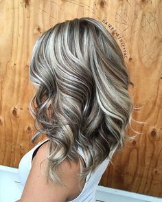 Pastel Purple Hair, Hair Highlights And Lowlights, Blond Balayage, Fall Hair Color Trends, Blending Gray Hair, Ash Blonde Hair, Caramel Highlights, Gray Hair Highlights