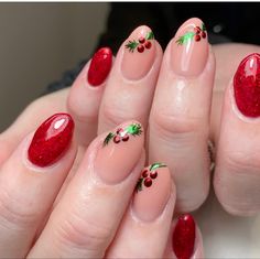 Christmas Nails Holly, Classic Red Nails, Nail Makeover, Christmas Nails 2023, Berry Nails, Nail Art Noel, Elegant Touch Nails, Trendy Nail Designs, December Nails