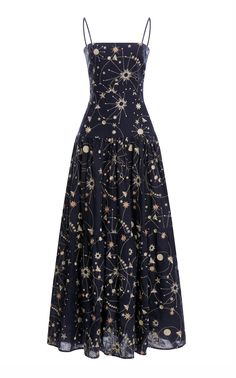 Embroidered Maxi Dress, Elegante Casual, Linen Maxi Dress, Mode Inspiration, Belle Epoque, Look Chic, Fancy Dresses, Moda Operandi, Classy Outfits