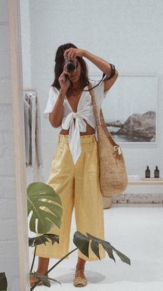 #summerdresses #summeroutfit #summerfashion #vacationwear #beachoutfit #holidaywear #summerclothes #summerstyle #summerfashion2020 #summertrends Outfits Guide, Chique Outfit, Elevated Style, Summer Fits, Estilo Boho, Looks Style, Mode Inspiration, Outfits Summer